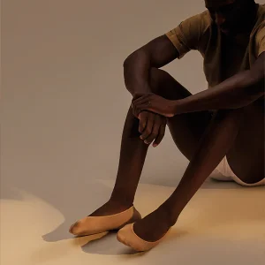 Chaussettes invisibles en coton beige pour petit doigt