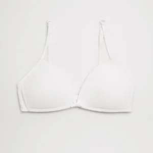 Bonnet blanc Un soutien-gorge classique