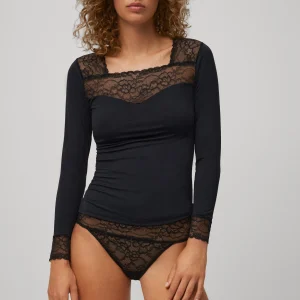 T-shirt noir à manches longues en dentelle avec encolure et poignets