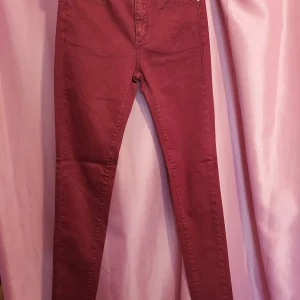 Jeans bordeaux taille 36