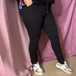 325 Jeans noir coupe droite