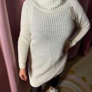 343 Robe pull brillante