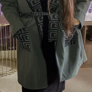 369 Manteau grande taille court