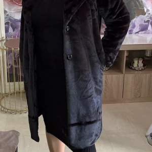 332 Manteau fourrure