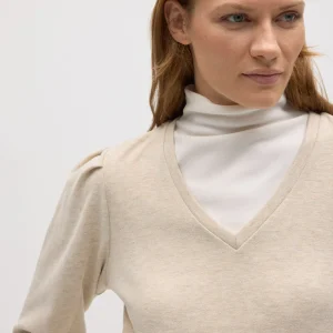 Pull beige extra confortable avec détails sur les épaules