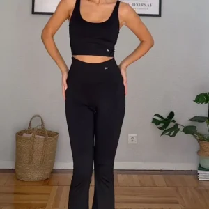 Look sportif noir @teresamora6