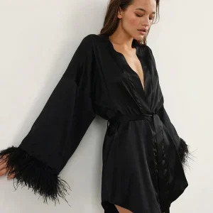 Robe de Chambre Chic en Satin pour Femme Élégance Matinale | Signature