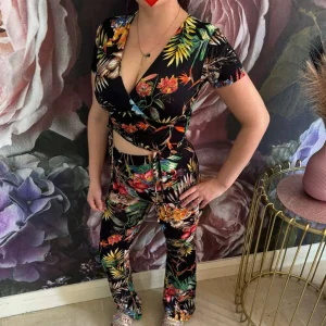 409 Ensemble fleurie